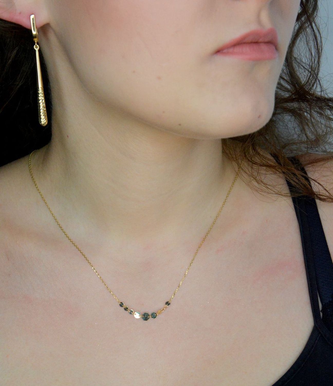 Złoty naszyjnik damski 375 celebrytka z płaskimi okrągłymi blaszkami NA 3370 375 (1).jpg